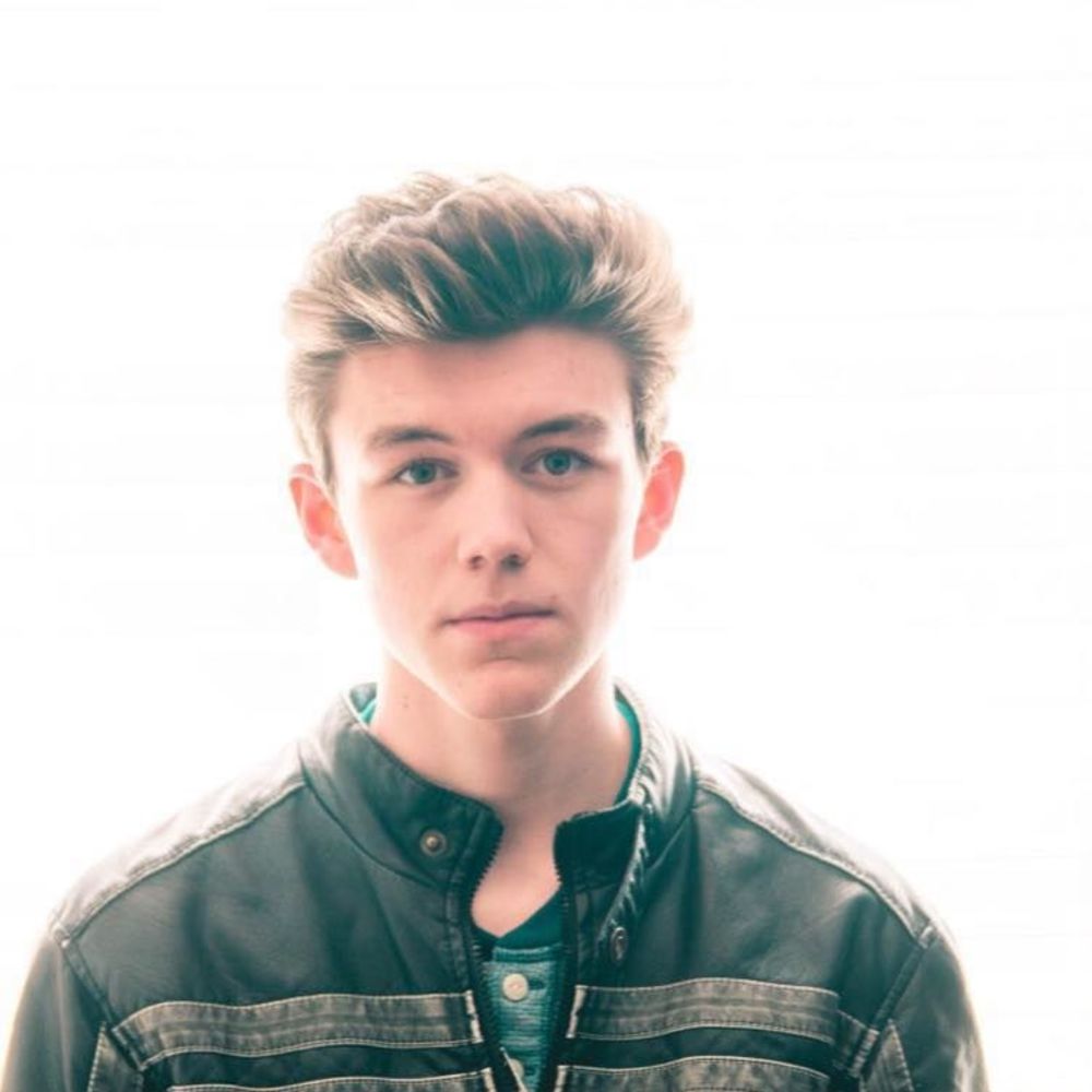 Meet your Posher, Zach